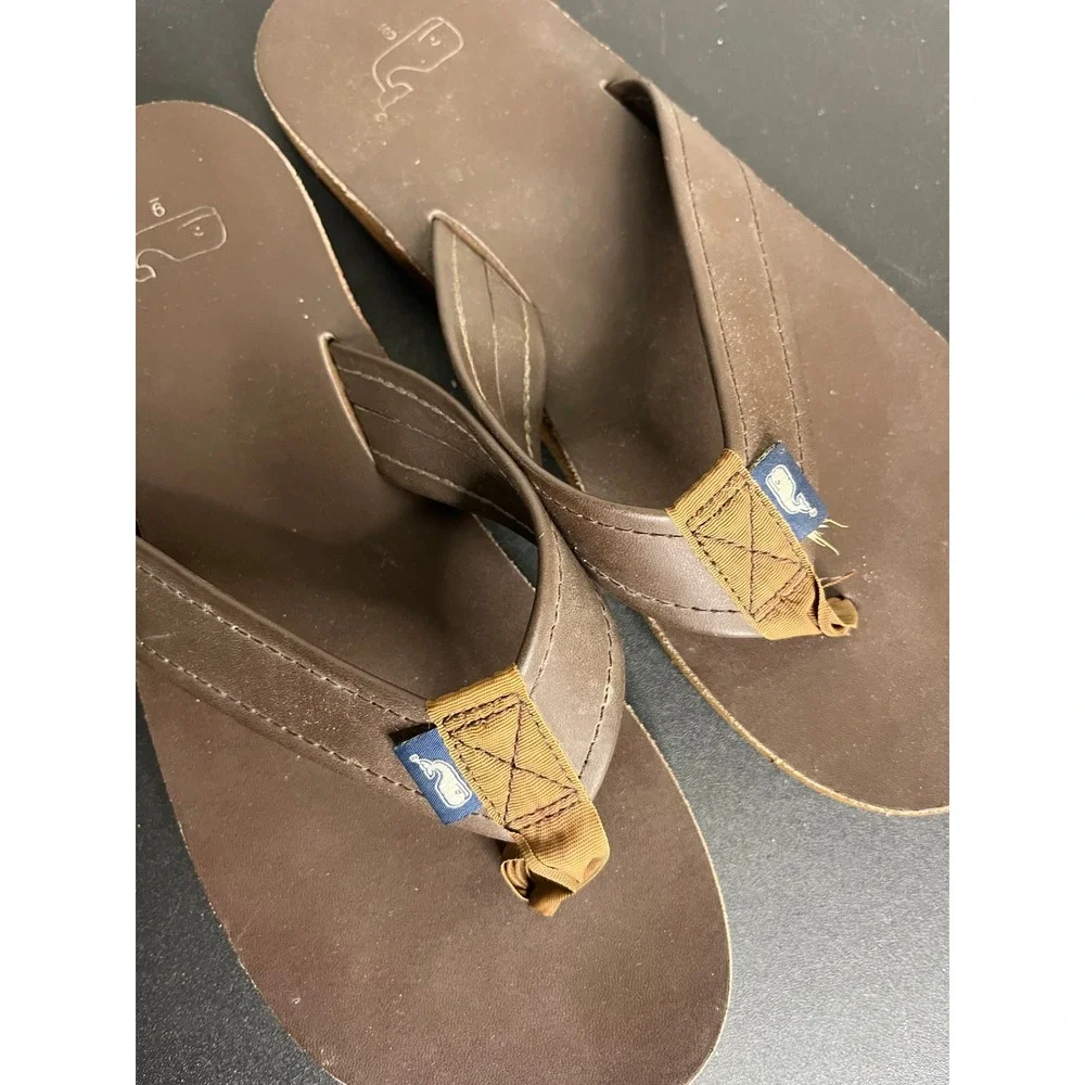 Vineyard Vines Flip Flops Mens 9 Thong Sandals Preppy Whale Logo Beach Casual